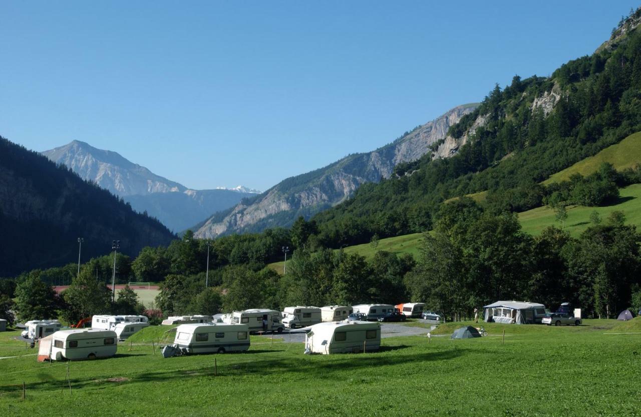 Campingplatz Mit Restaurant & Sportarena Лойкербад Экстерьер фото