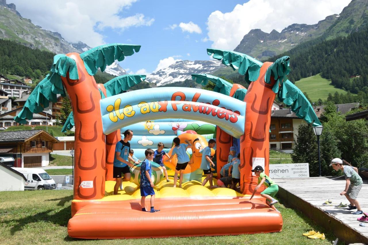 Campingplatz Mit Restaurant & Sportarena Лойкербад Экстерьер фото